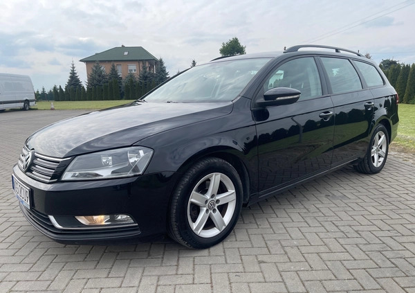 Volkswagen Passat cena 28900 przebieg: 245000, rok produkcji 2013 z Pilawa małe 529